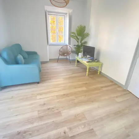 Apartment Downtown Todi Ii *